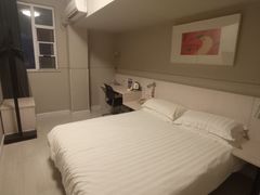 -窝趣公寓(广州永福黄花岗地铁站店)
