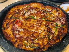 泡菜饼-神仙雪浓汤(弘大店)