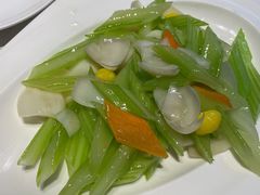 西芹炒百合-湖庭壹品鸭王·传统北京烤鸭·别墅私房菜·庭院宵夜(江宁店)