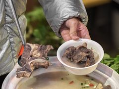 -霄汉牛三鲜湖北砂锅菜(万松园2店)