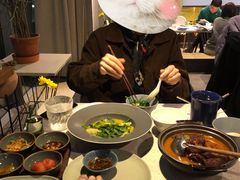豌豆黄浸豌豆尖-半山腰·云南菜(侨福芳草地店)