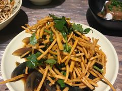 -巴厘龙虾·榜首油焖大虾(音乐学院·沿江酒馆店)