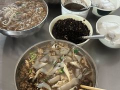 -正宗杨记普洱酸醋米线(总店)