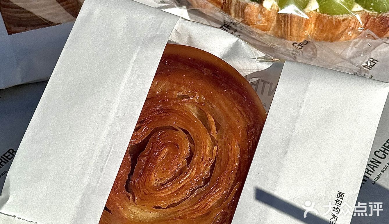 去太古汇只为炫一口可颂🥐