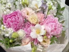 -花间阁鲜花气球连锁(两路口上清寺急市救中心店)