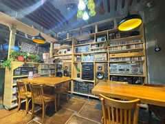 -蜗牛的家旅行主题云南菜餐厅.小酒馆(护国寺店)