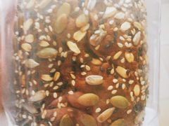 -全家便利店(莲花池东路店)