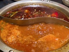 -沸炉重庆老火锅(军事博物馆店)