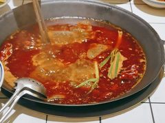 -旧街市鲜货老火锅(大光路店)