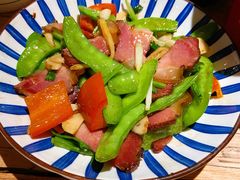 荷兰豆炒腊肉-树厨贵州菜(大十字店)
