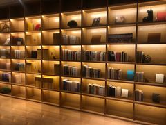 -蔚来中心(北京中关村店)