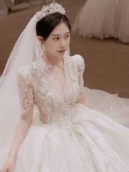 -派丽莫Pellimo原创设计婚纱品牌