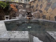 -裕龙汤泉