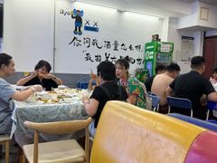 -七点半海鲜大咖·啤酒屋(威海路步行街小区店)