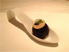 高跟鞋-翡翠36餐厅(浦东香格里拉店)