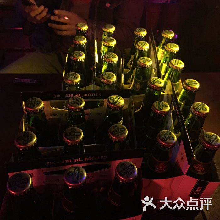 樱桃酒吧