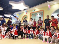 -蓝旗亲子游泳(范湖万达广场店)