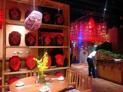 -老滇山寨•云南特色菜•地方菜•民族风情歌舞表演(金碧店)