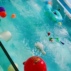 -鱼乐贝贝婴幼儿水育馆(高桥红坊店)