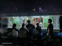 -鬼笑石后山停车场