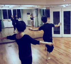 肚皮舞课-文E范儿ZUMBA尊巴舞蹈