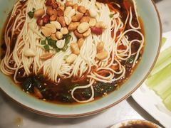 豌豆炸酱面-漢舍中国菜馆(889广场店)