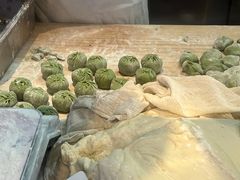 -李与白包子铺(桐梓林店)