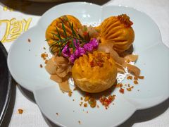 避风塘海胆虾饺-香港龙凤楼(巨鹿路洋房店)