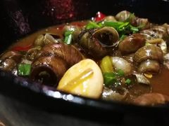 -虾弄弄海派小龙虾·牛羊蝎子火锅