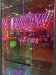 -WOW COLOUR