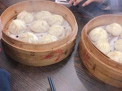 -新龍袍蟹黄汤包(南京东路店)