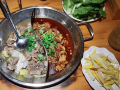 -大众跷脚牛肉馆·非遗传承单位(峨眉山店)