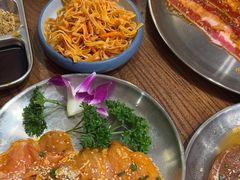 -明洞阿姨·韩式酱蟹烤肉·创意料理(三元桥店)