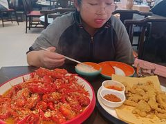 -川流不息·地道川菜·小龙虾(松东路店)