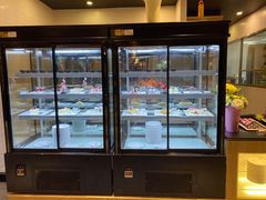 面包甜点陈列柜-川骄海鲜自助(河东店)