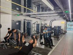 -乐刻运动健身(同曦假日百货店)