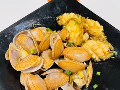 -中茵皇冠假日酒店·棕榈岛湖畔餐厅