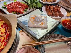-房子红了鱼豆花重庆老火锅(广厦学院店)