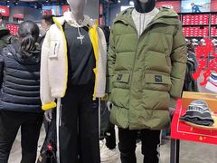 -王府井奥莱临潼小镇(临潼店)