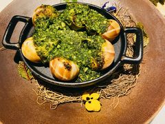 法式烤蜗牛配墨鱼面包-莲西餐(曲江店)