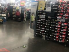 -迪卡侬(西三旗店)