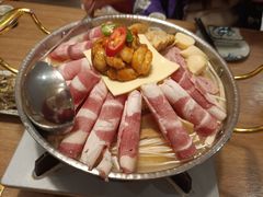 芝士章鱼肥牛锅-西月山居匠心创意料理(江汉路新佳丽广场店)