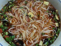 -陈仓老街美食天地