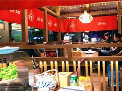 大堂-明洞阿姨·韩式酱蟹烤肉·创意料理(三元桥店)