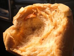 油渍小番茄脆皮肉松吐司-风车面包