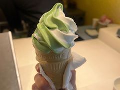 抹茶双旋圆筒-麦当劳(中山公园龙之梦店)