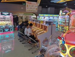 -多奇妙乐园·淘气堡·电玩·抓娃娃(海口吾悦店)