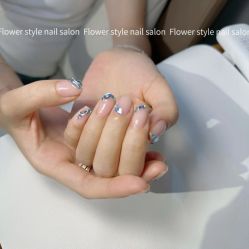 -花系美·美甲美睫精品店