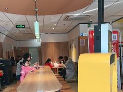 大堂-麦当劳(玉桥中路店)