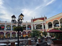 -佛罗伦萨小镇广佛名品奥特莱斯(疏港路店)